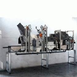 Special conveyor for swinging system