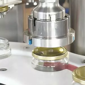 Linea riempimento e tappatura per marmellate